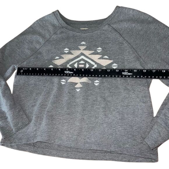 Woman’s hollister sweatshirt size medium - Picture 2 of 3